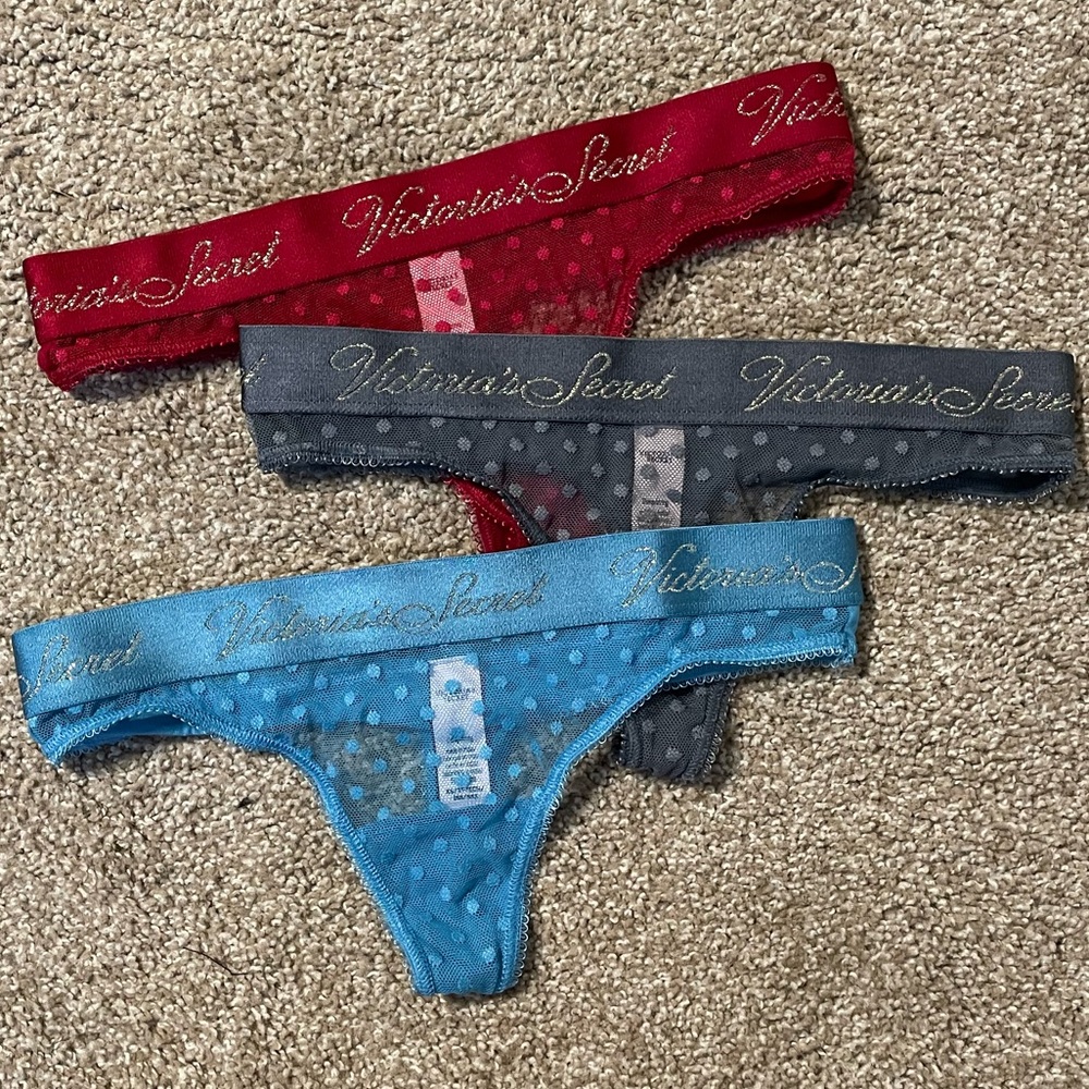 VS Thong Set